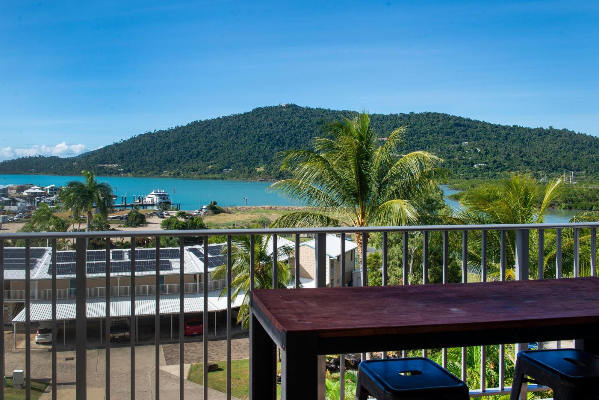 Coral Sea Vista Apartments Airlie Beach Exteriér fotografie